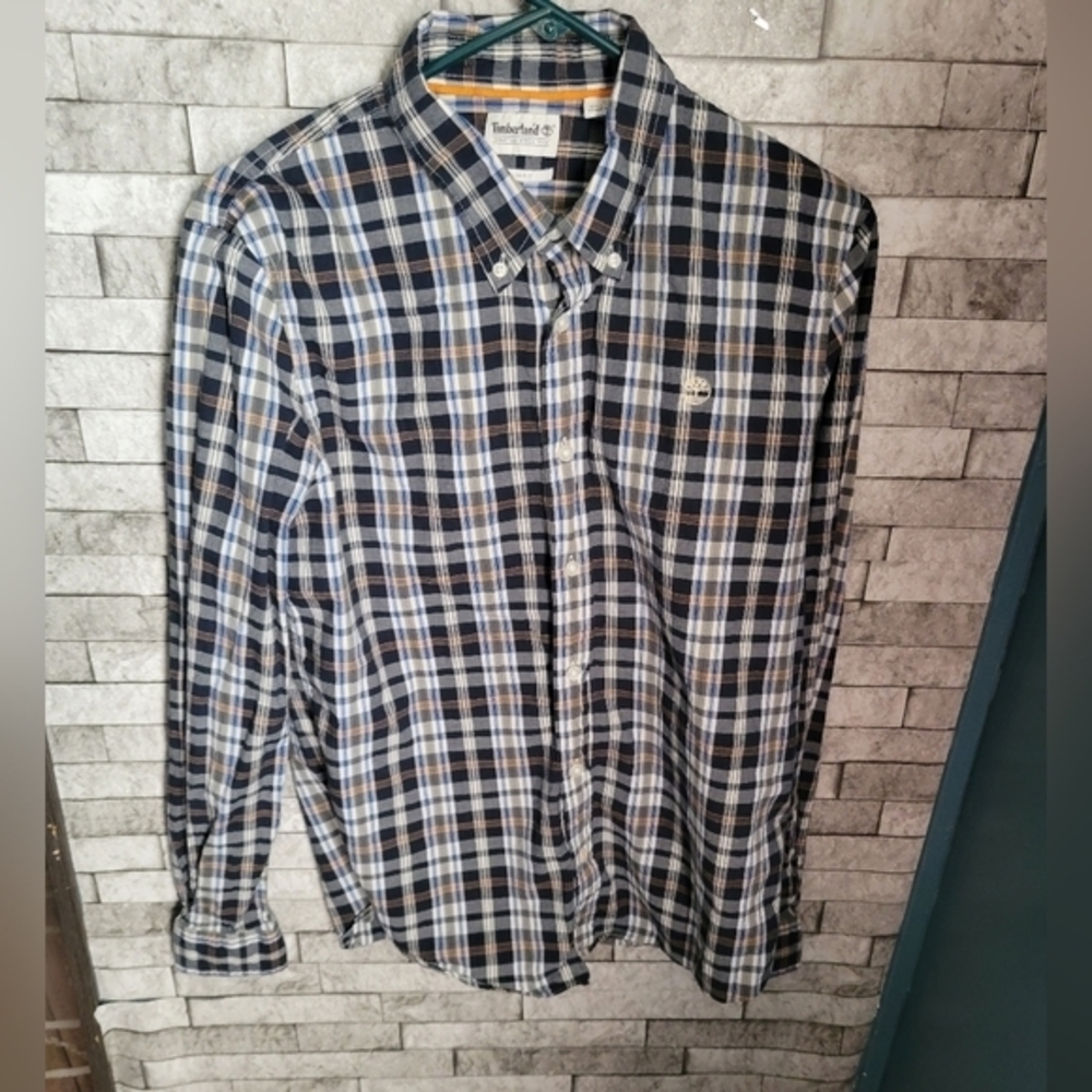 Timberland Slim Fit Plaid Long Sleeve Button down shirt Mens size  Medium‎